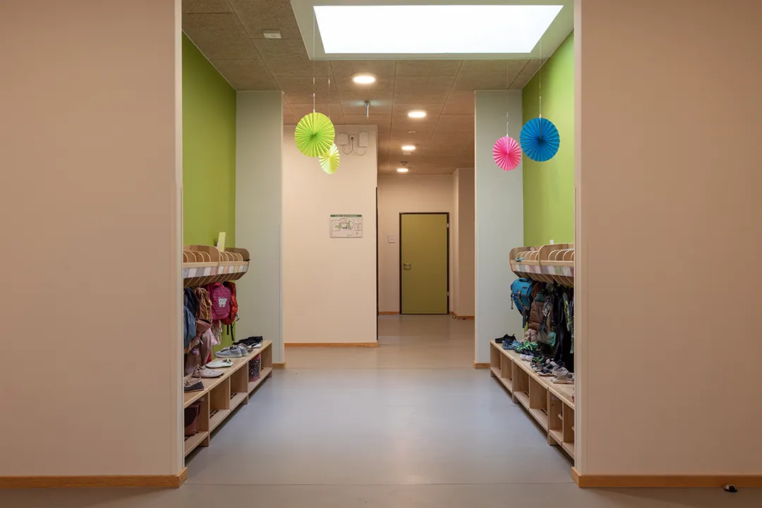 Flur Kita Wittenförden – Neubau Forejt Architekten